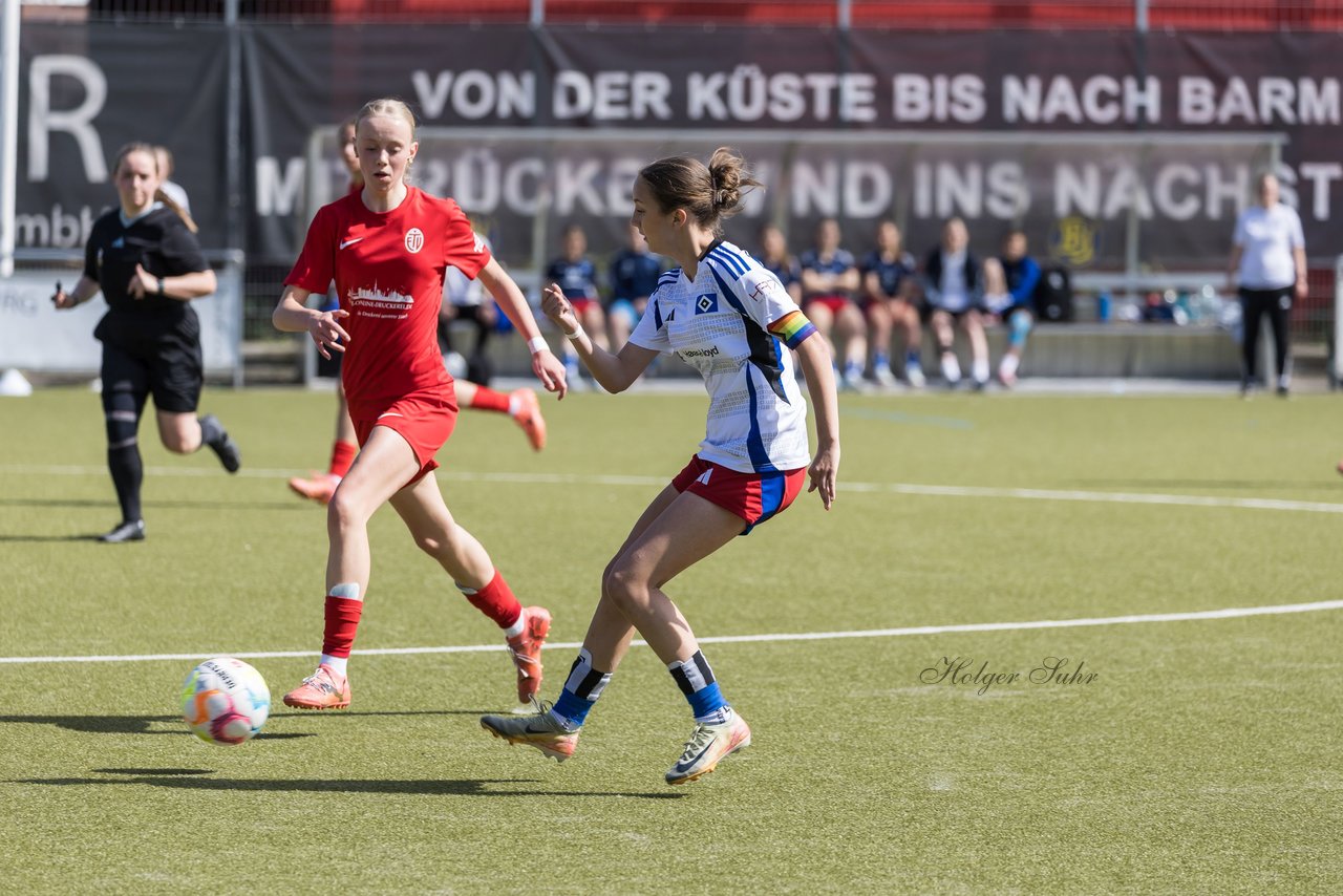 Bild 131 - wBJ Lotto Pokal Finale  Eimsbuetteler TV - Hamburger SV : Ergebnis: 0:3